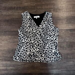 Jones Studio Black and White Patterned Blouse